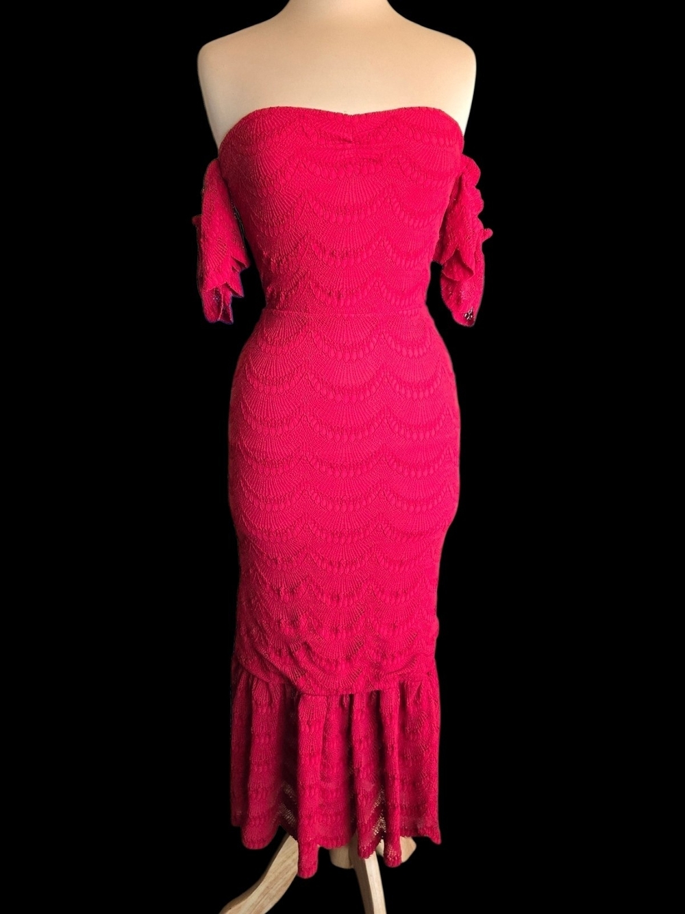 Nightcap Off-Shoulder Red Knit Midi Dress with Ruffle Hem Sz S